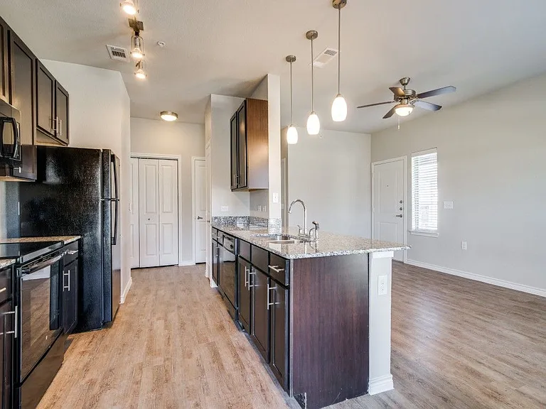 Palladium Van Alstyne Senior Living — Photo 36