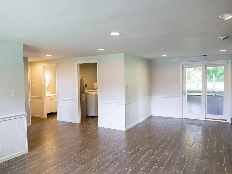 580 Castle Dr — Photo 23