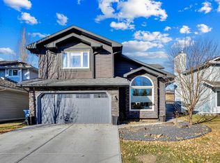 33 Douglasbank Rise SE, Calgary, AB T2Z2C5