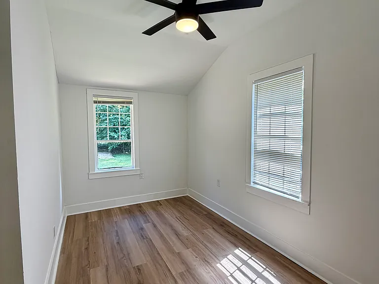 1627 Wainwright Dr SE — Photo 14