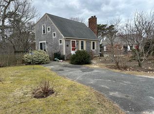 80 Country Cir, South Dennis, MA 02660