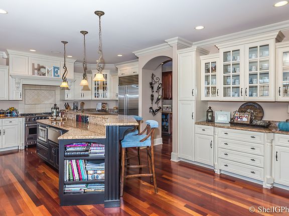 5th image of 22528 N Pebble Lake Ct