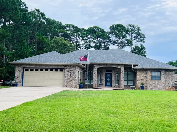 2064 Sundown Dr, Navarre, FL 32566