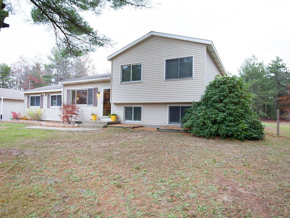1st image of 9164 160th Ave
