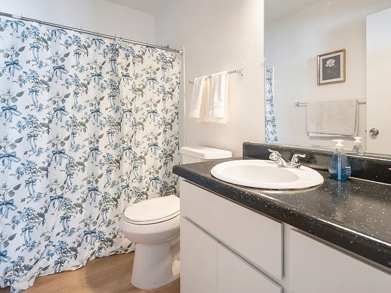 17851 N 40th St #101 — Photo 21