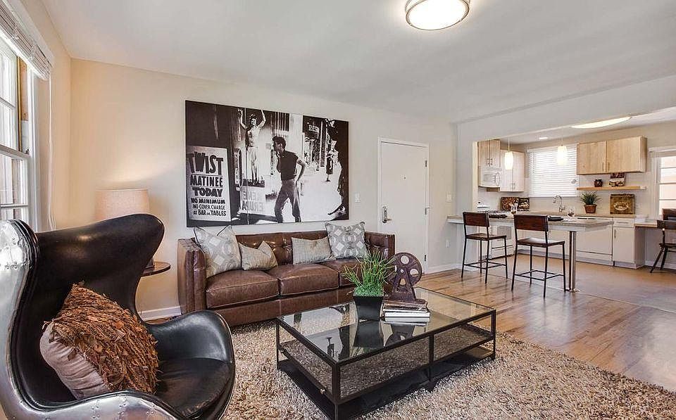 2nd image of 1433 Elkgrove Cir APT 2