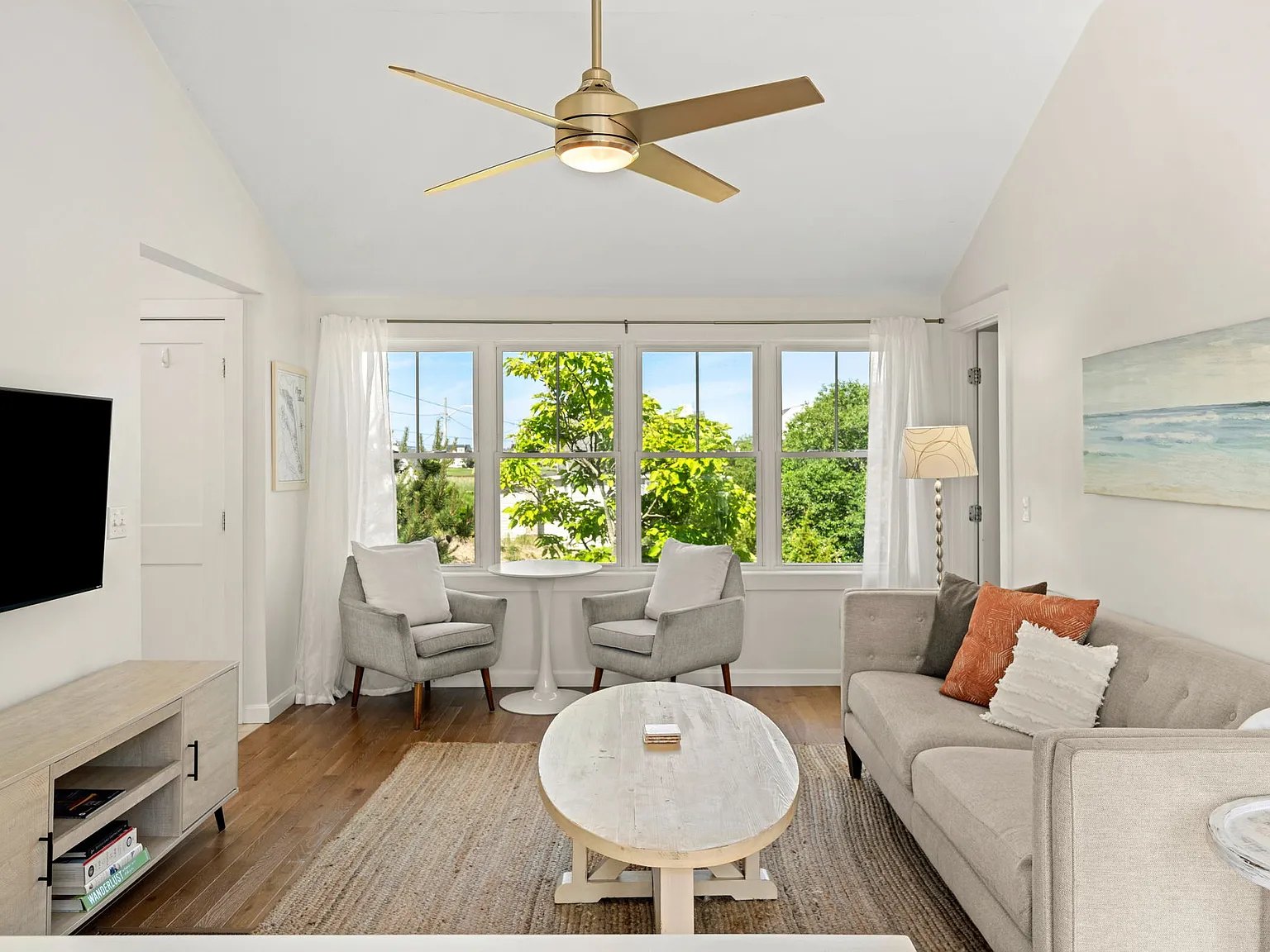 2 bed, 1045 sqft, $2,900 — Photo 4