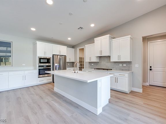 7th image of this home