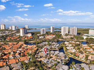 633 Bridgeway Ln, Naples, FL 34108