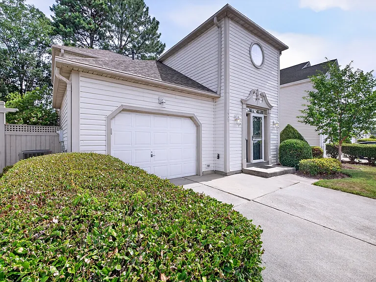 1537 Tallwood Cir — Photo 58