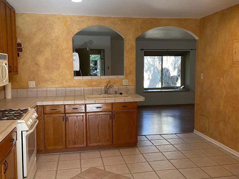 13722 Red Hill Ave #64 — Photo 6