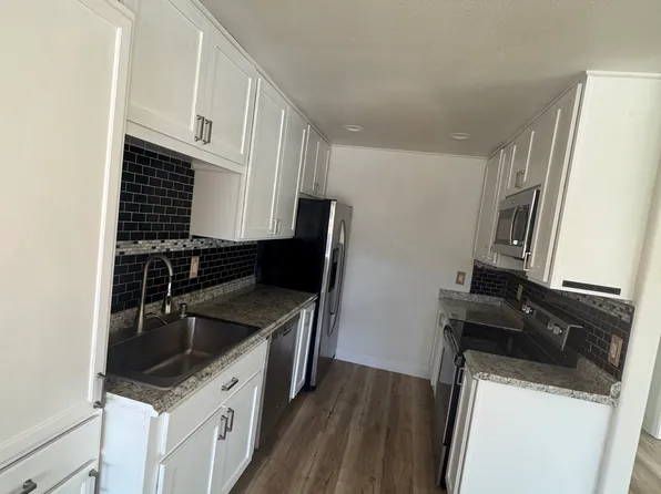 3404 Lockwood Ct APT 1, Simi Valley, CA 93063
