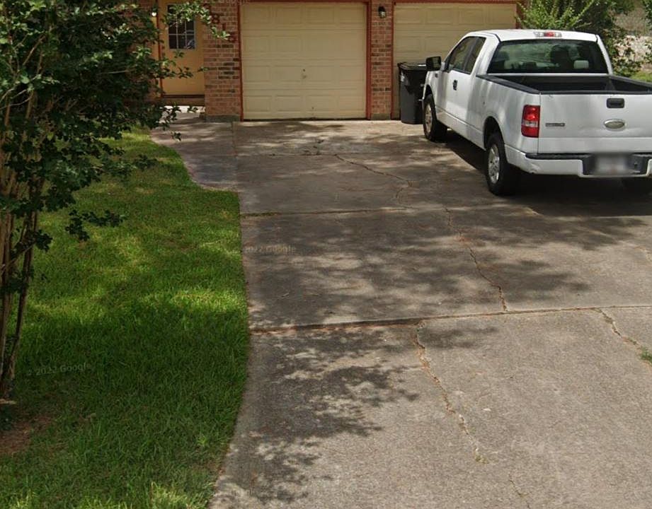 1st image of 3815 Van Ness Dr