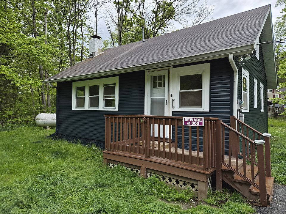 1st image of 18-26 Blue Heron Ln #21