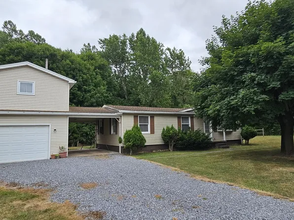 1182 Bedford St, Claysburg, PA 16625