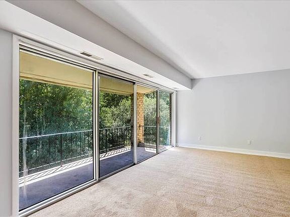 5th image of 620 6th Ave #T3