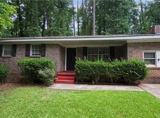 2710 Williamsburg Dr, Decatur, GA 30034