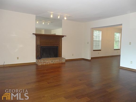 3rd image of 5131 Afton Ct SE