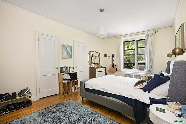 Sold by Akam Sales and Brokerage | media 20