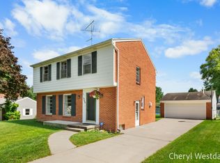 1860 Eastbrook St SE, Grand Rapids, MI 49508