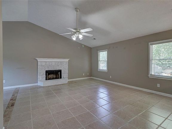 3rd image of 690 Hill Meadow Dr