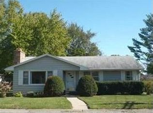 325 N Lafayette St, Byron, IL 61010