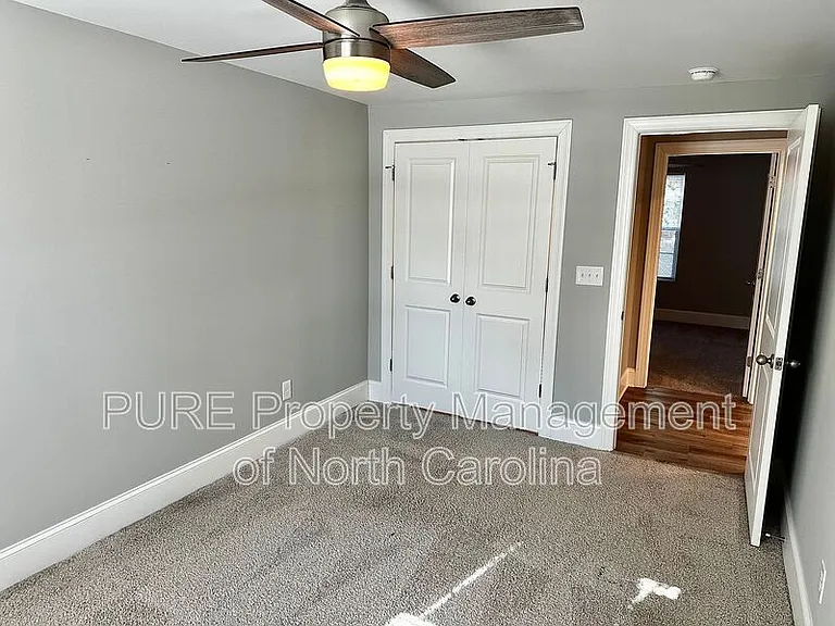 708 Union St S — Photo 48