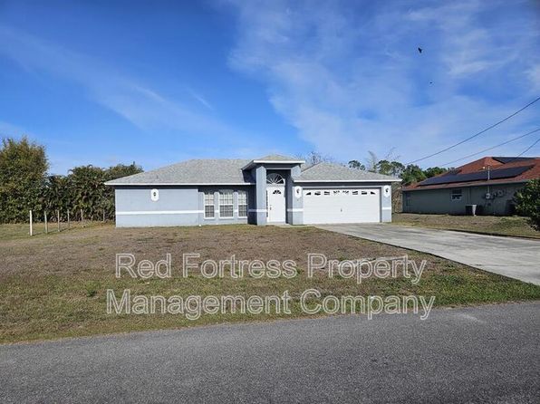 130 Zenith Cir