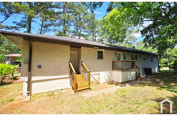Building Photo - 2029 Knight Ct SE