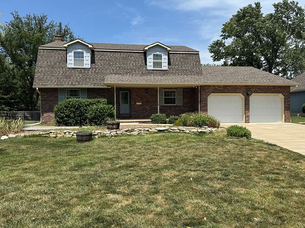 2413 Edgehill Rd