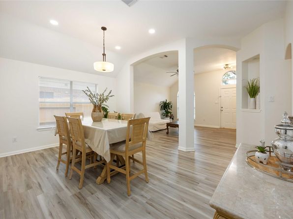 3931 Aerial Brook Trl, Fresno, TX 77545