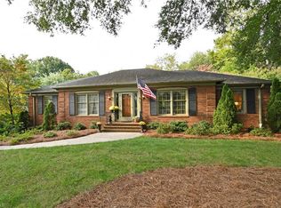 2731 Burlwood Dr, Winston Salem, NC 27103