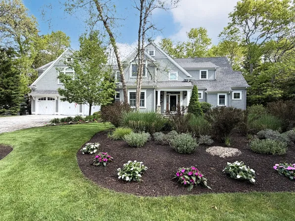 4 Tamarack Ln, Sandwich, MA 02563