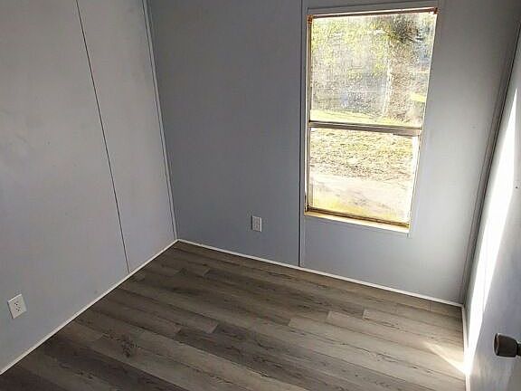 3rd image of 2246 Mountain Pine Rd #28B-HOT