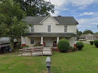 318 Logan St, Burlington, NC 27217