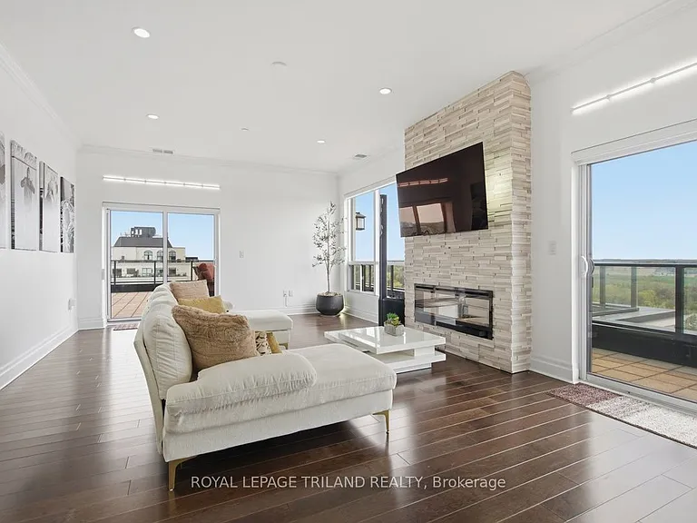 240 Villagewalk Blvd #1403 — Photo 9