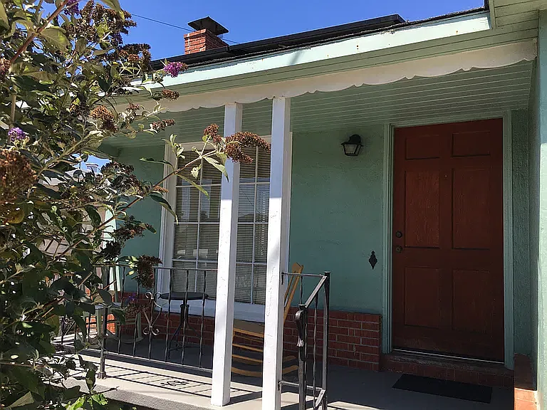 2 bed, 974 sqft, $3,100 — Photo 2