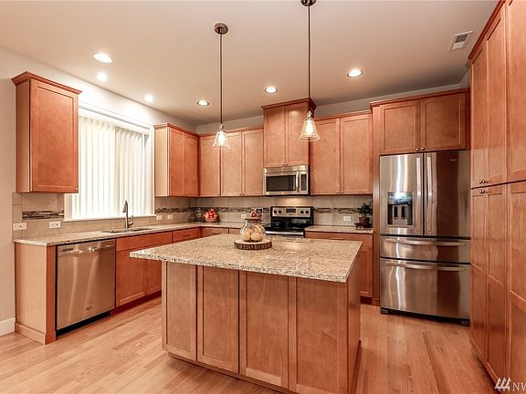 4th image of 2717 123rd Avenue Ct E
