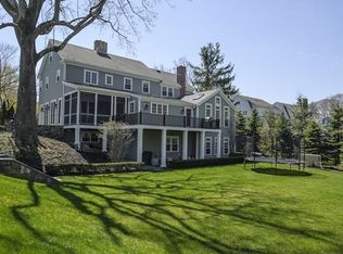 17 Sohier St, Cohasset, MA 02025