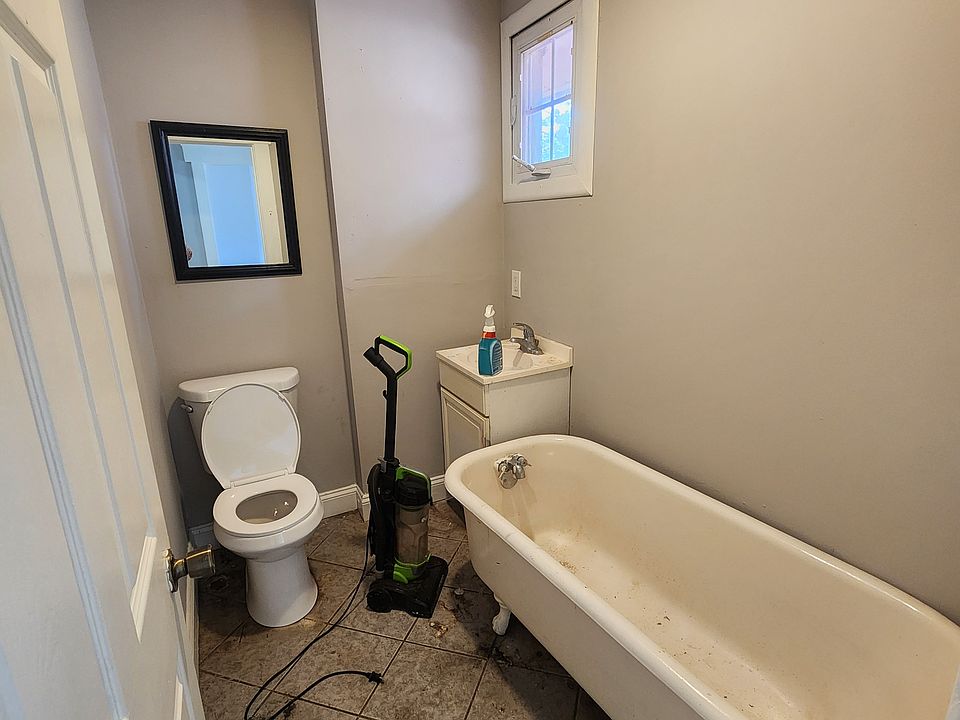 1st image of 710 Prospect Ave SW