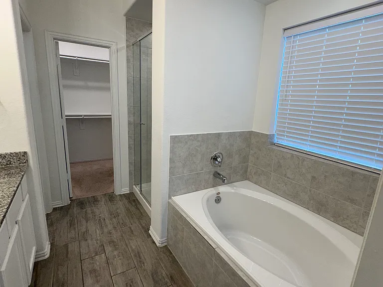 3702 Allegro Dr — Photo 23