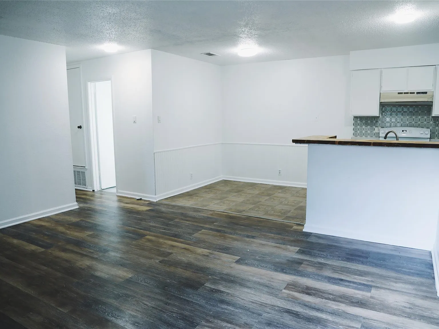 3 bed, 2.0 bath, 907 sqft, $1,675 — Photo 3