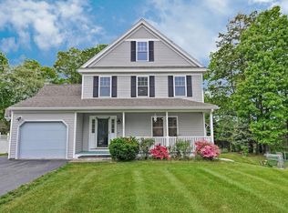 16 Westside Dr, Acton, MA 01720