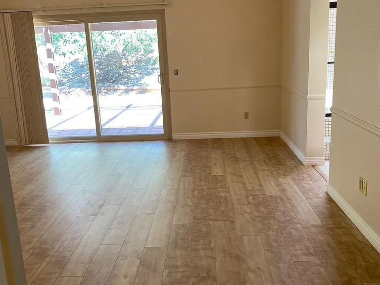 12594 Heatherfield Ln — Photo 15