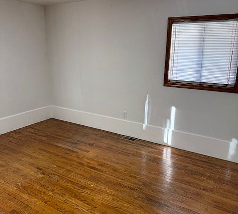5th image of 523 Avenue D