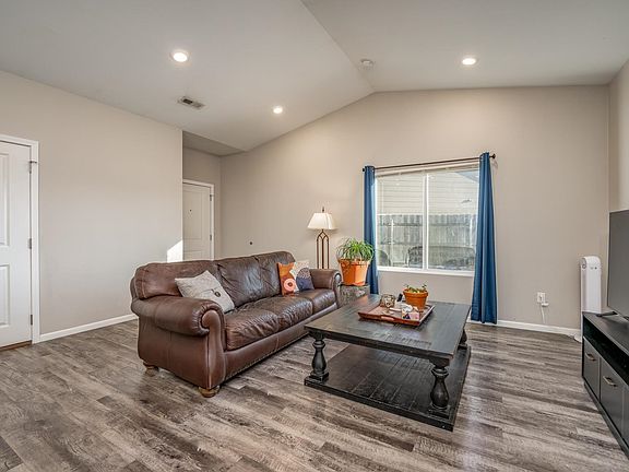 4th image of 1344-1346 N Azena St