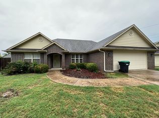 4031 Briar Ln, Tahlequah, OK 74464