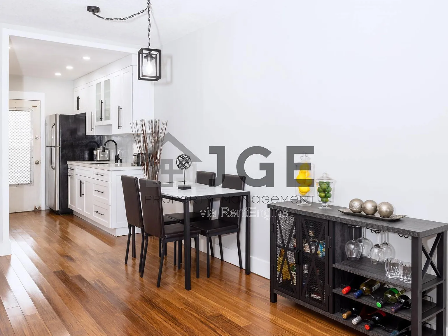 1 bed, 1.0 bath, 660 sqft, $1,800 — Photo 3