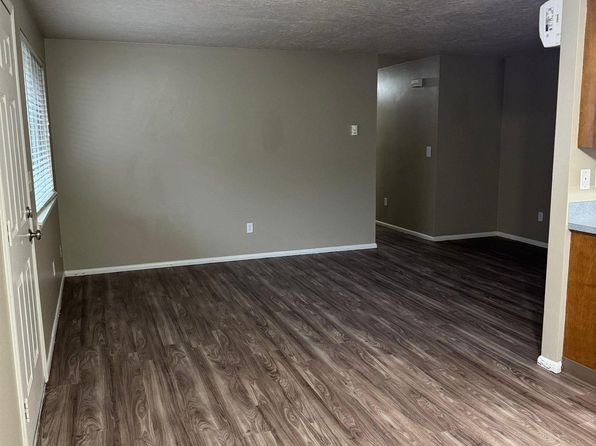 salem-oregon-2092266167 picture