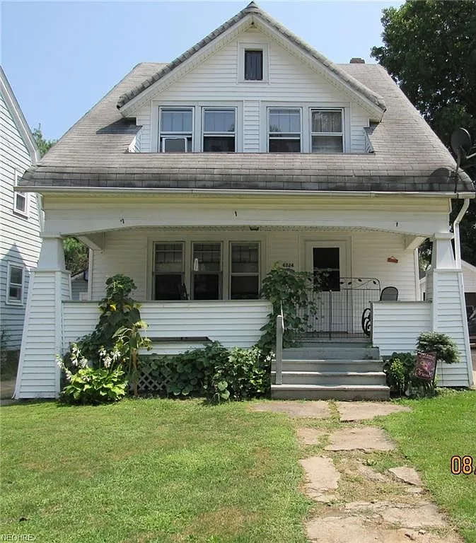 4324 Birchwood Ave photo 1